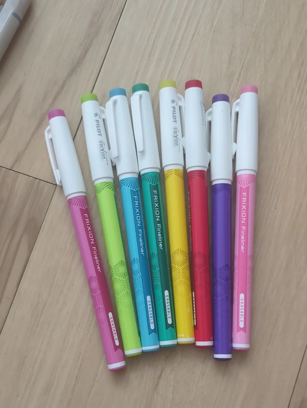 Mixed Lot Of 20 Writing Utensils